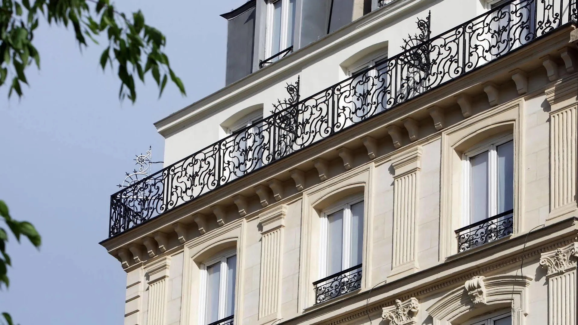 Contact Hotel Alize Montmartre Paříž Francie