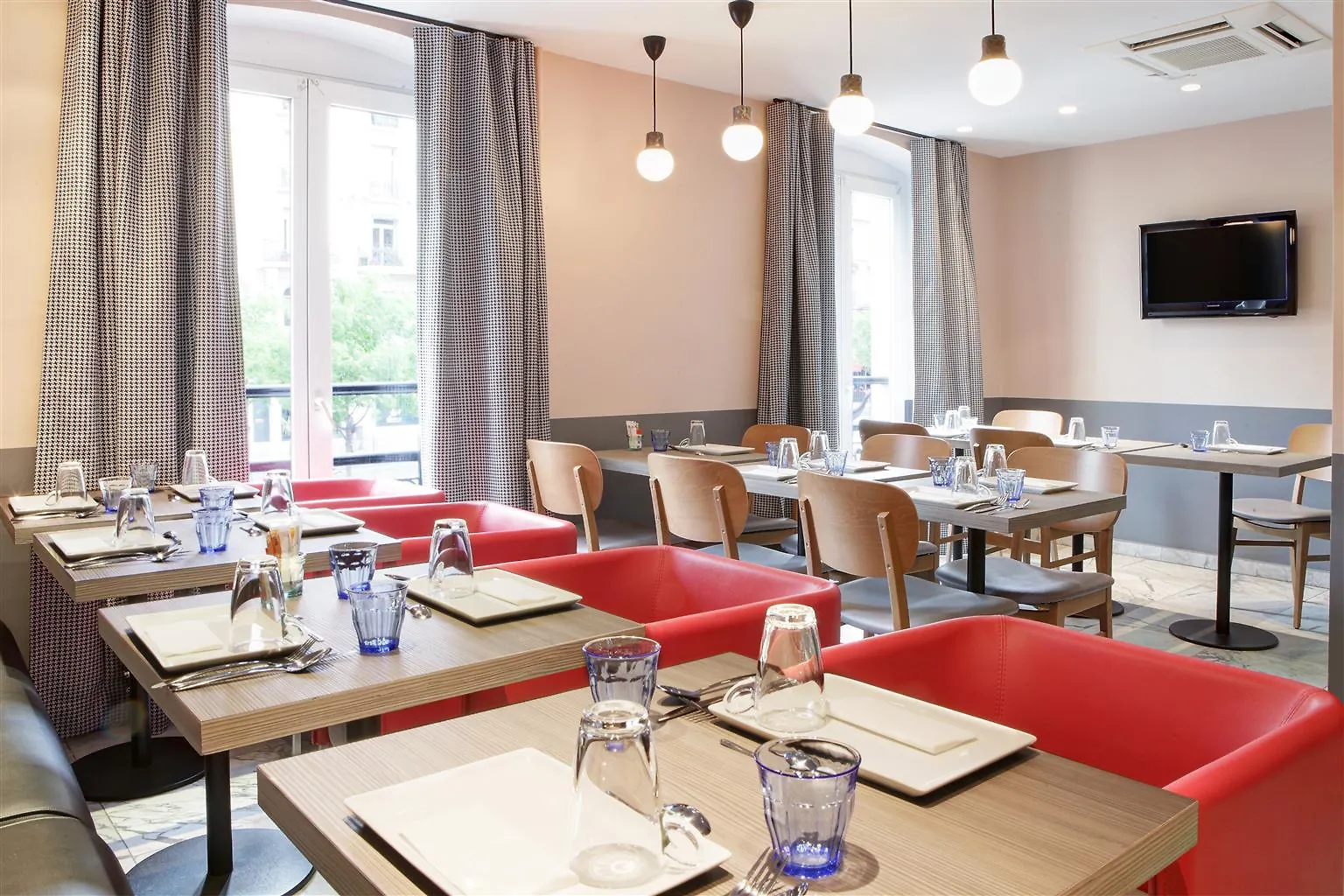 ***  Contact Hotel Alize Montmartre Paris Fransa